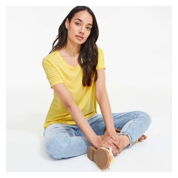 Relaxed-Fit Tee - Light Yellow